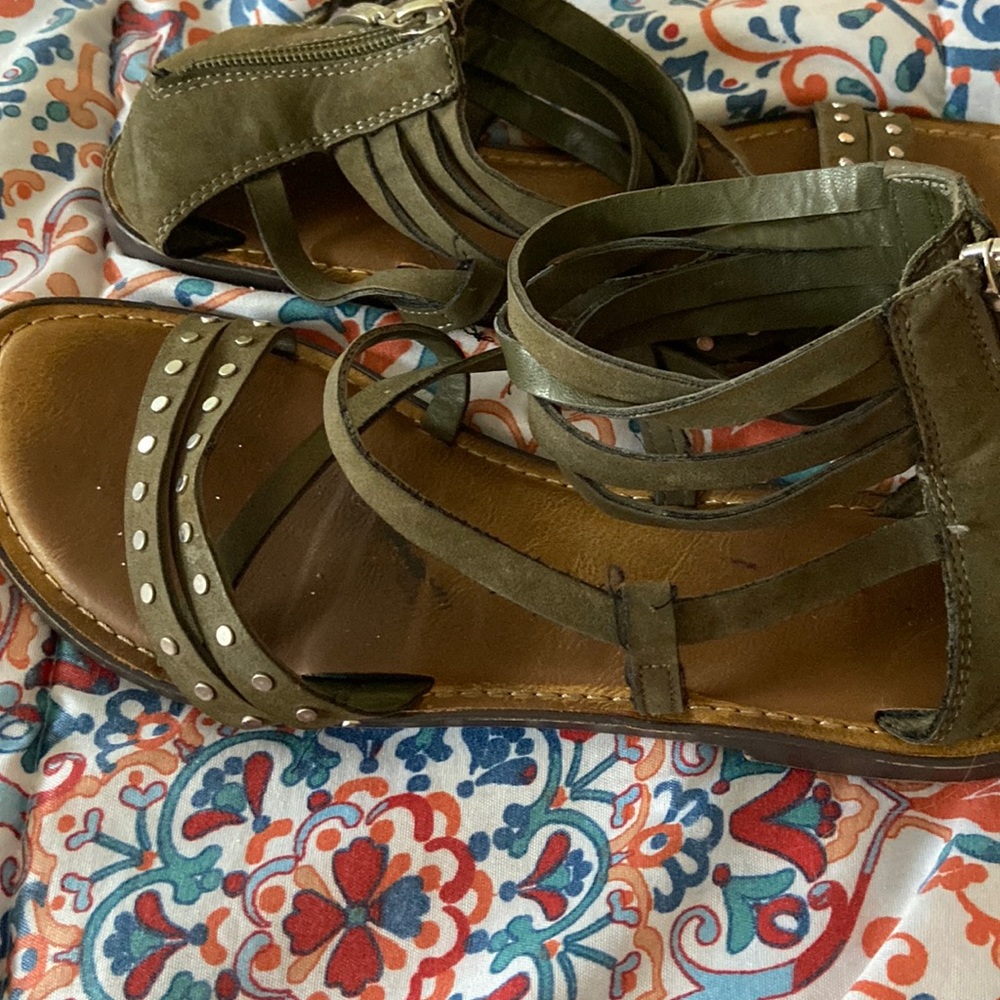 Womens sandals